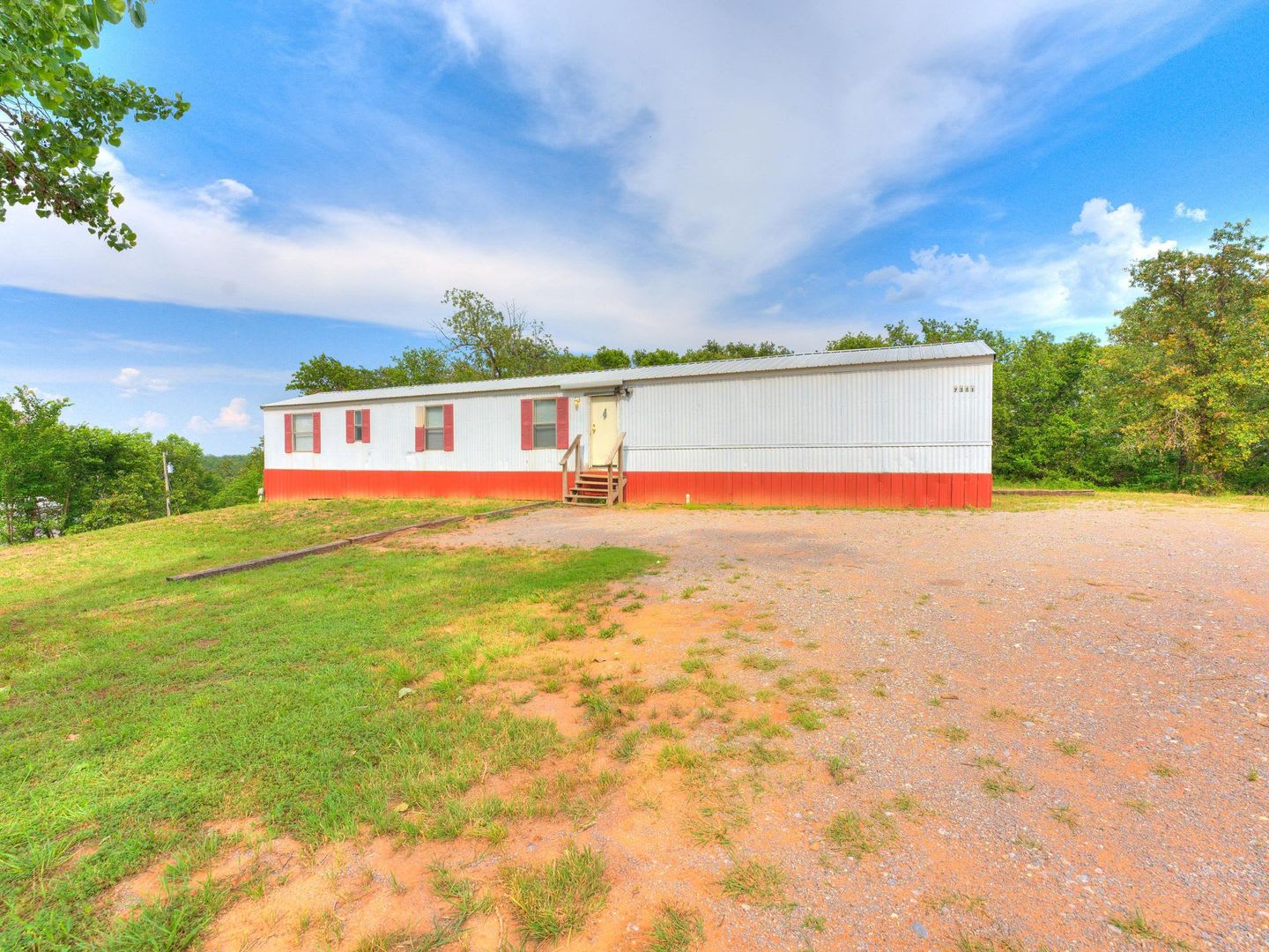 3bed/2bath Mobile Home on 1.2 Acres Available in Noble! – photo 2