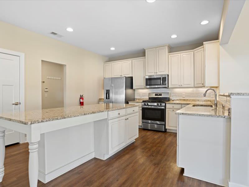 120 Thames Valley Dr – photo 5