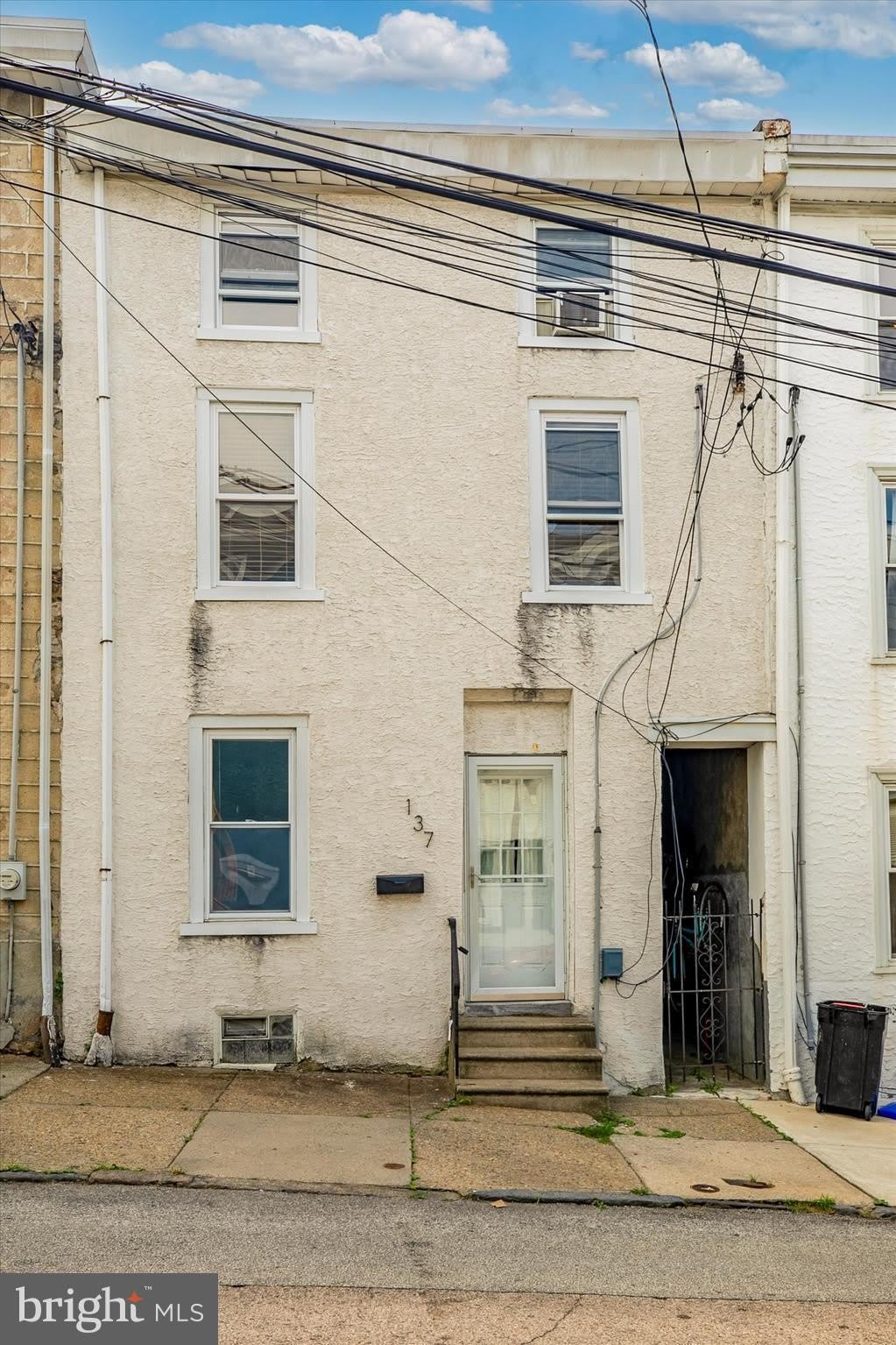 137 EAST Street – photo 1