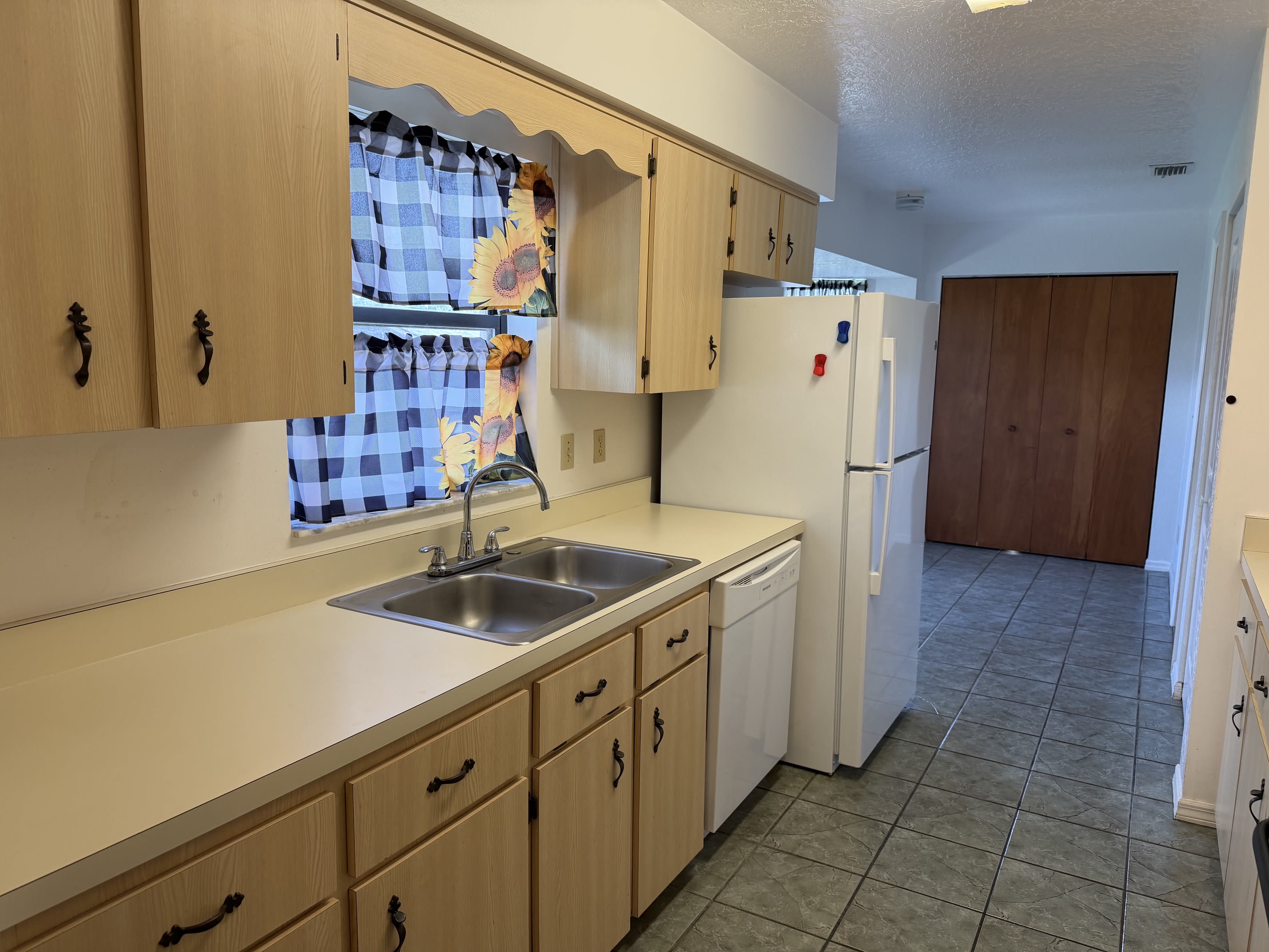 17 Almond Rd – photo 5