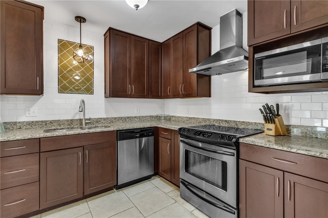 2367 Seville Avenue – photo 5