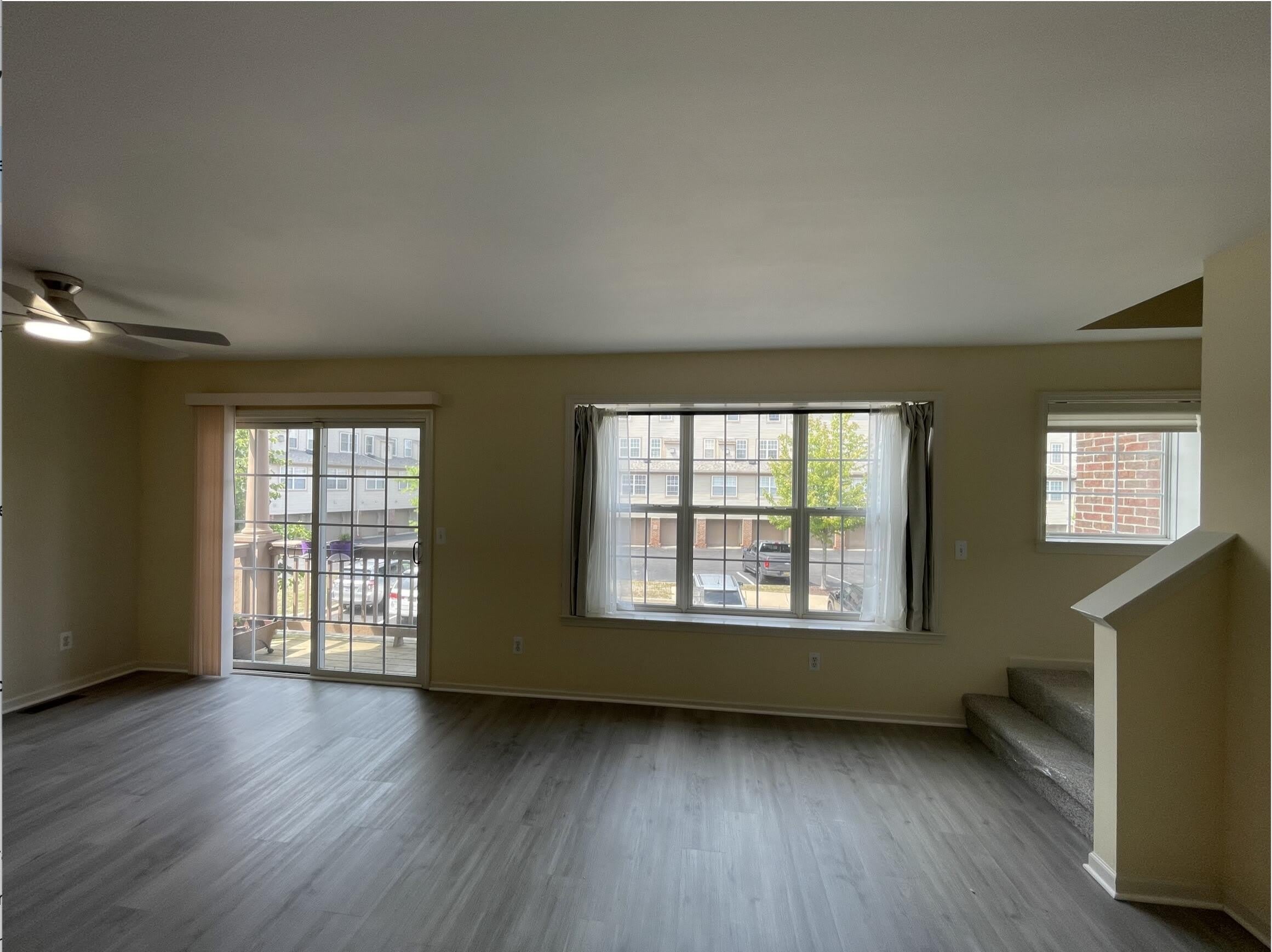 2806 Barclay Way – photo 2