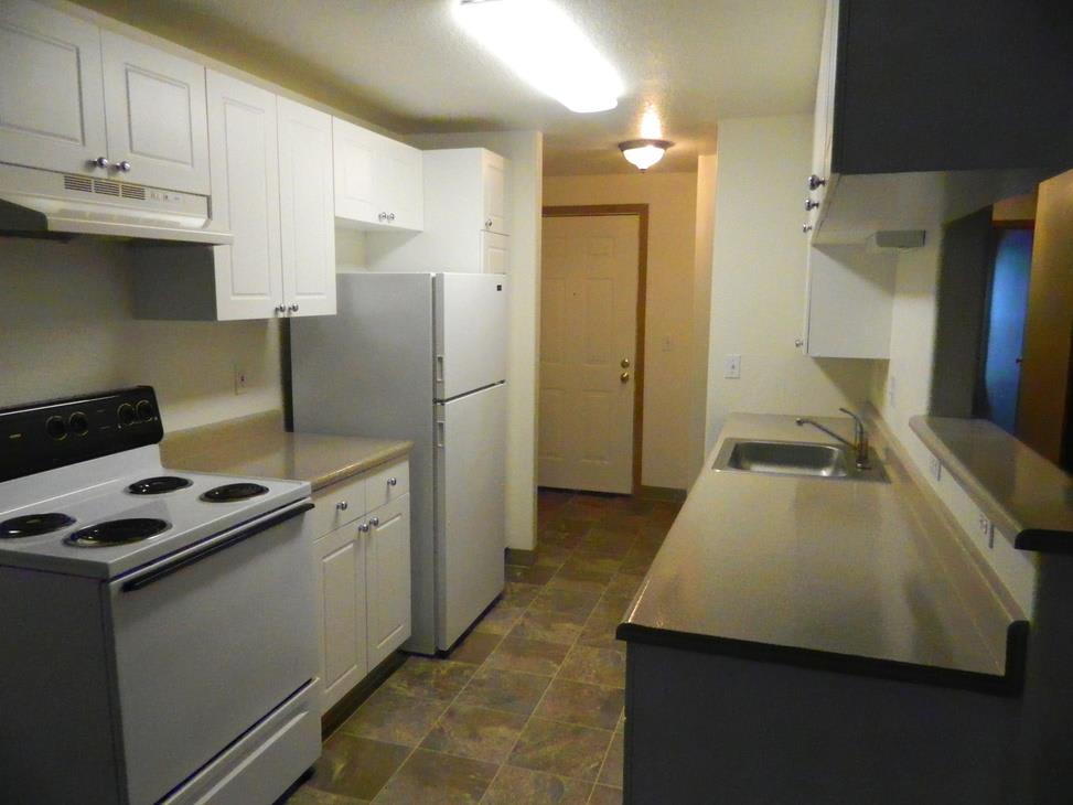 Creekside Villa Apartments – photo 3