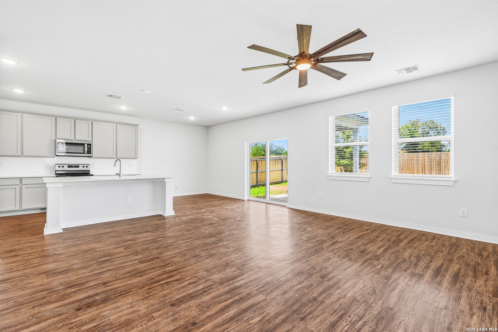 14603 EMERIO DR – photo 4