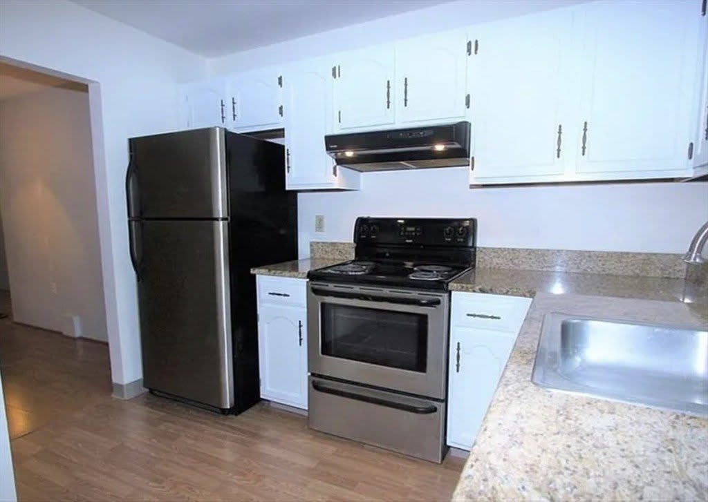76 Highwood Dr – photo 3