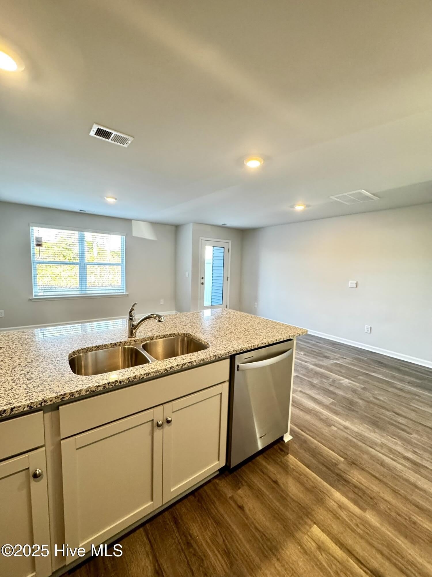 3178 Lobelia Lane – photo 4