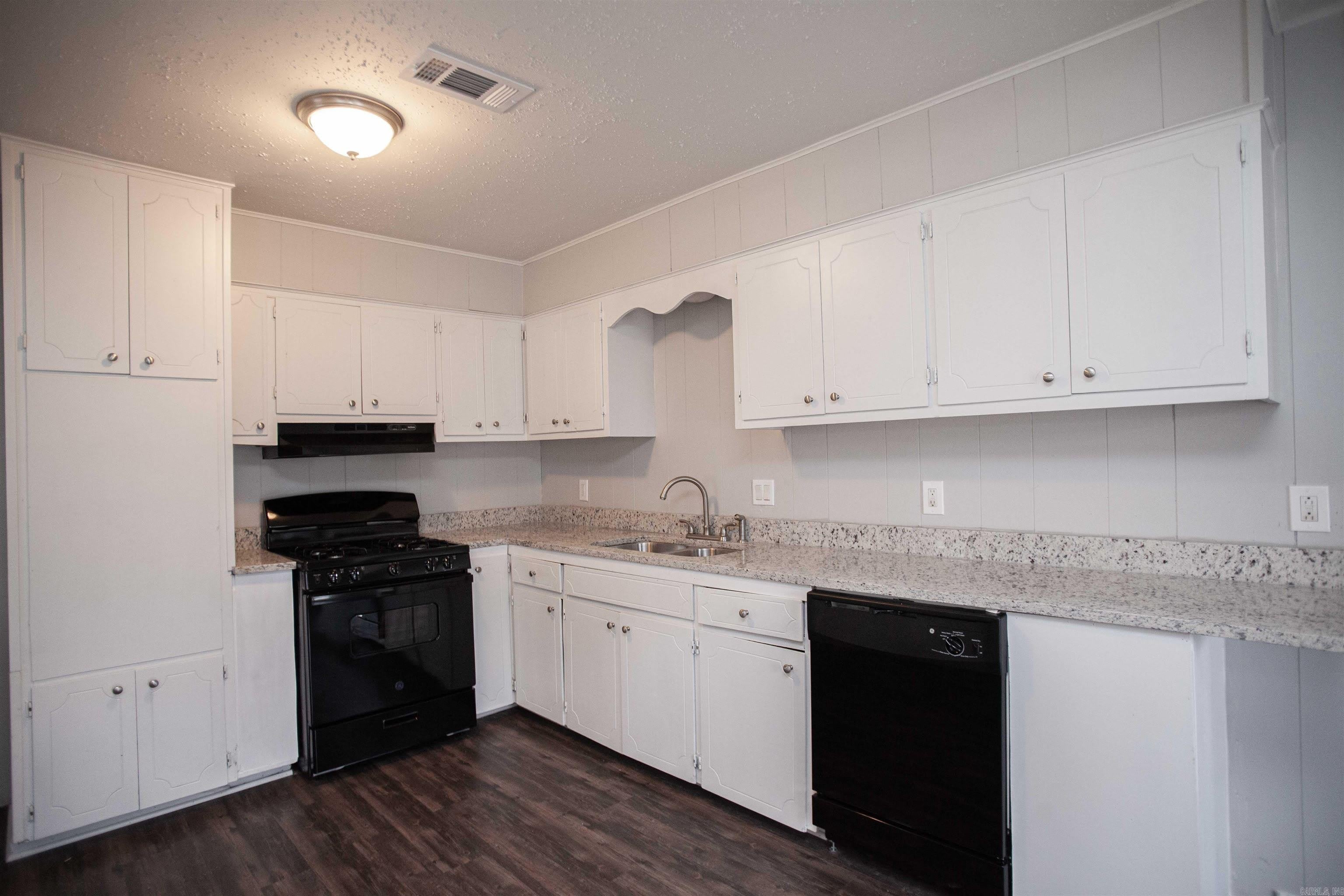 4612 Puckett Street – photo 4