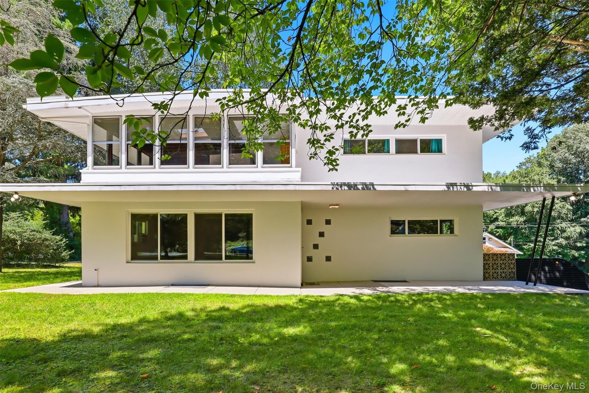 58 Carolyn Road E – photo 3