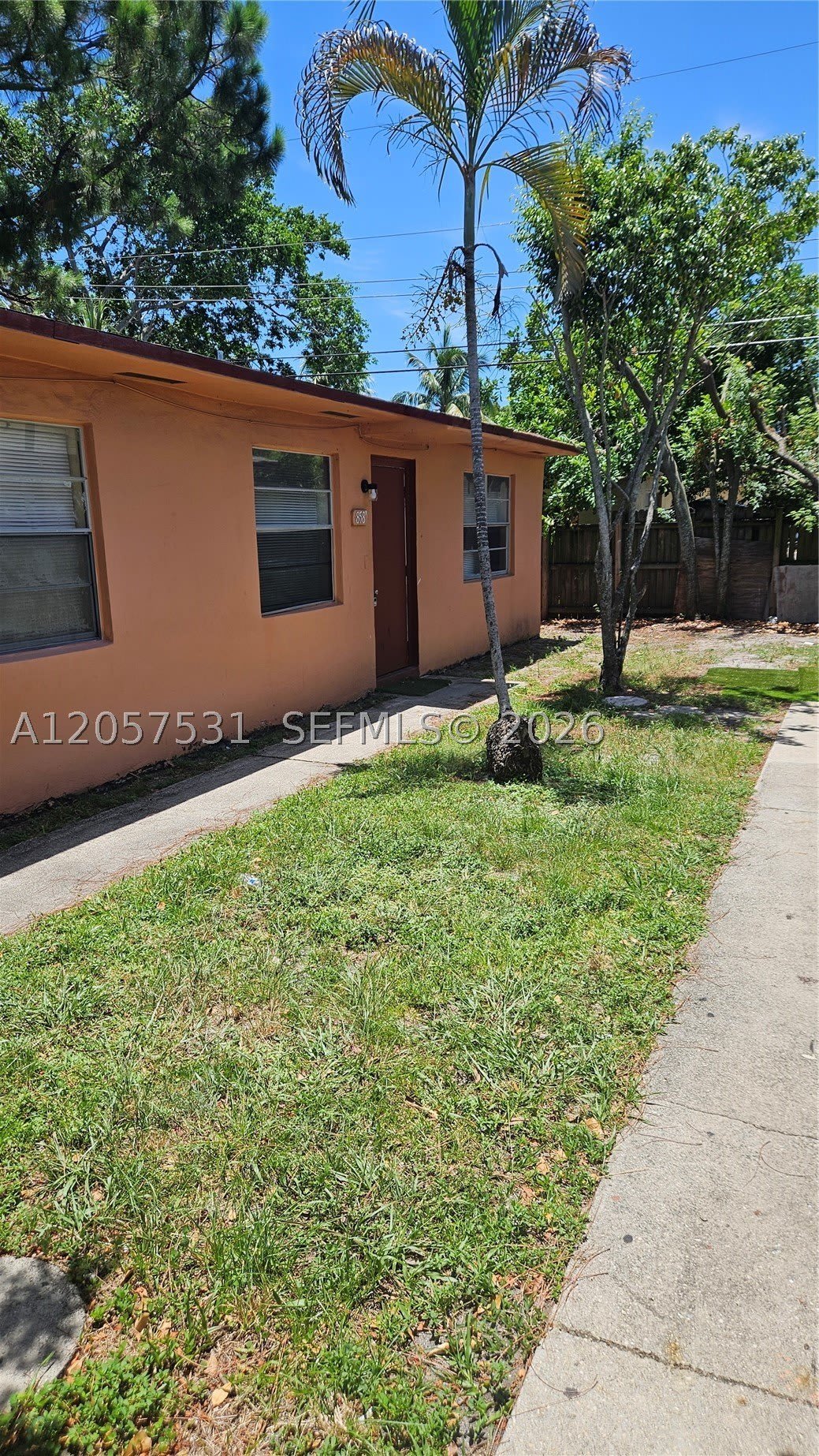 850 Sw 6Th Ct – photo 2