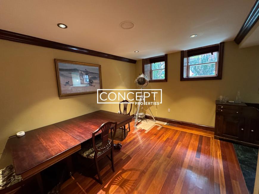 9 Strathmore Rd. – photo 4