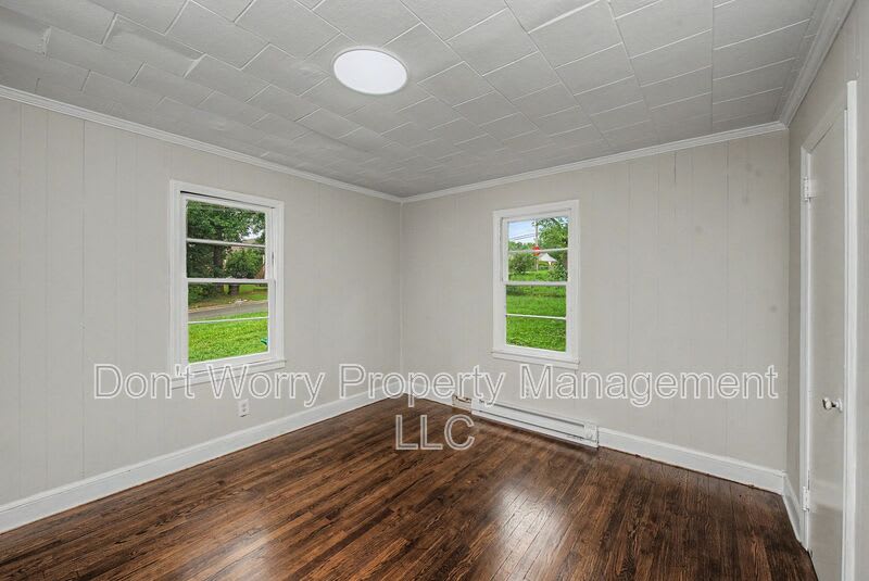 1005 True Lane – photo 3