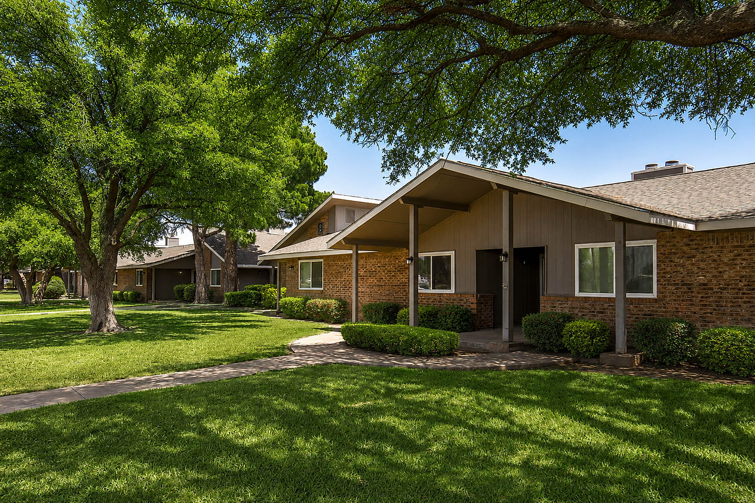 Country Crest Townhomes – photo 2