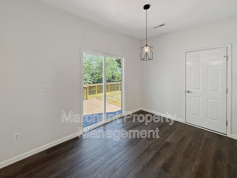 110 Golden Crest Court – photo 5