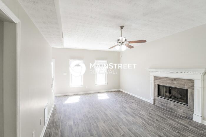 754 Woodstone Road – photo 2