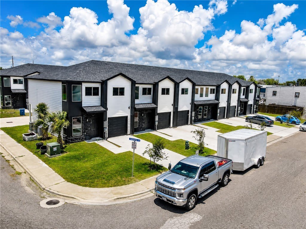 109 S Commonsway Drive – photo 2
