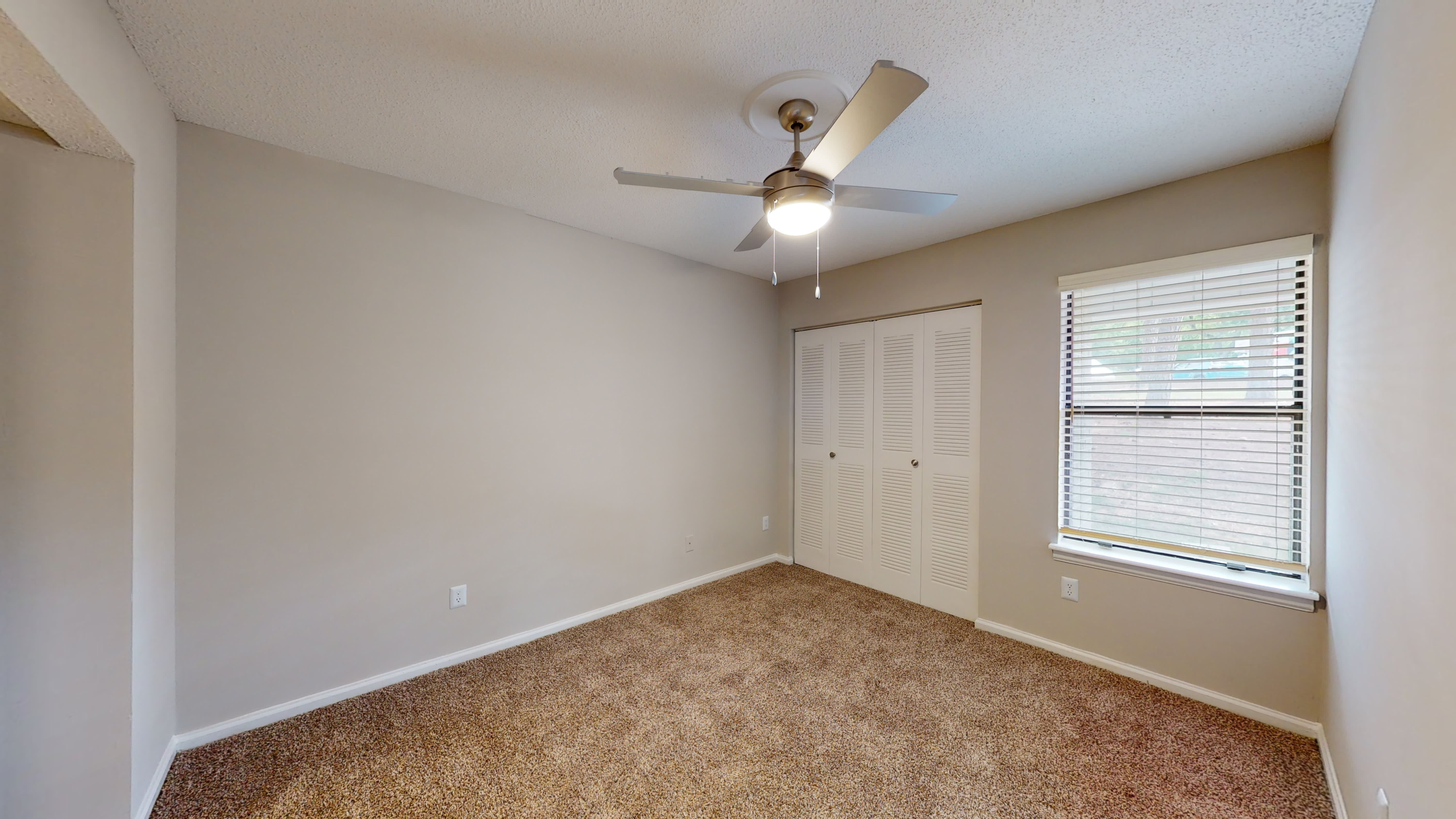 Lynnwood Park – photo 3