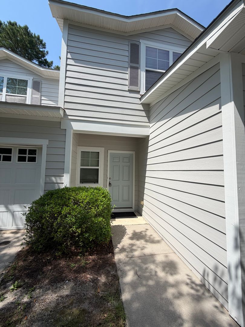 Upgraded 2 Bed/2.5 Bath Townhome in Leland! – photo 3