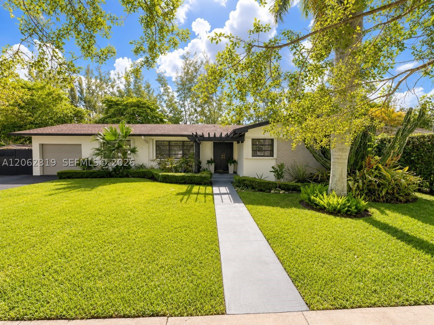 4611 SW 82nd Ct – photo 1
