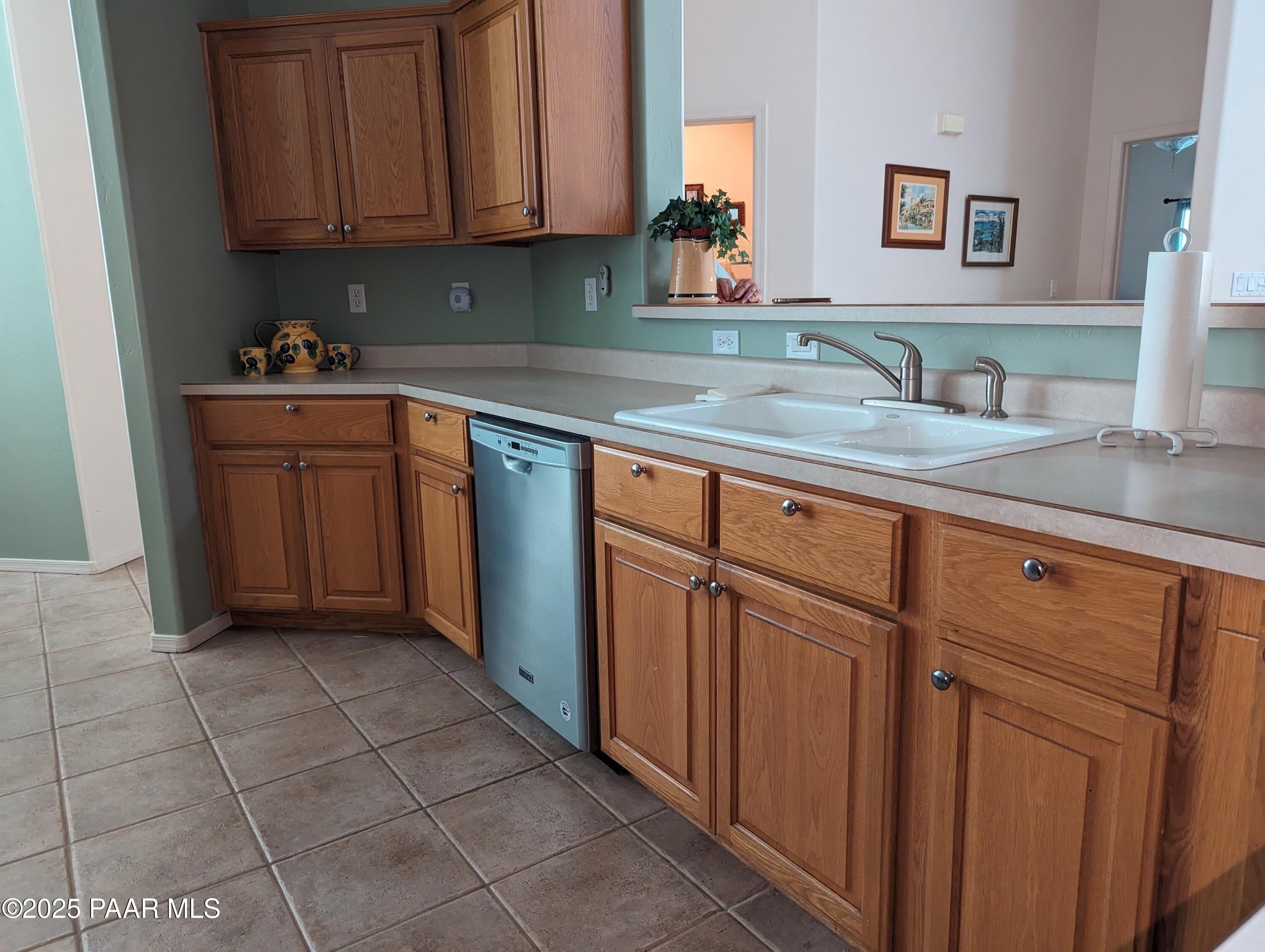 2365 Sequoia Drive – photo 4