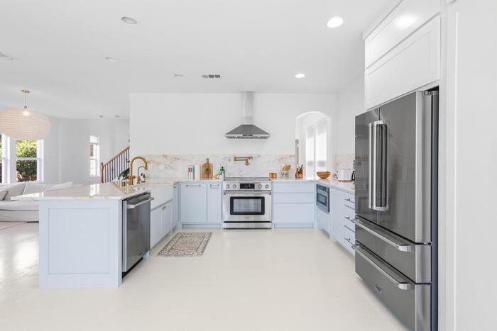 16012 Alvarado Drive – photo 2