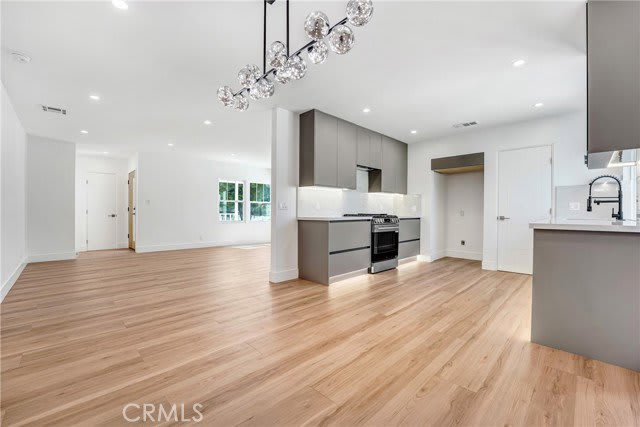 6722 Katherine Avenue – photo 4