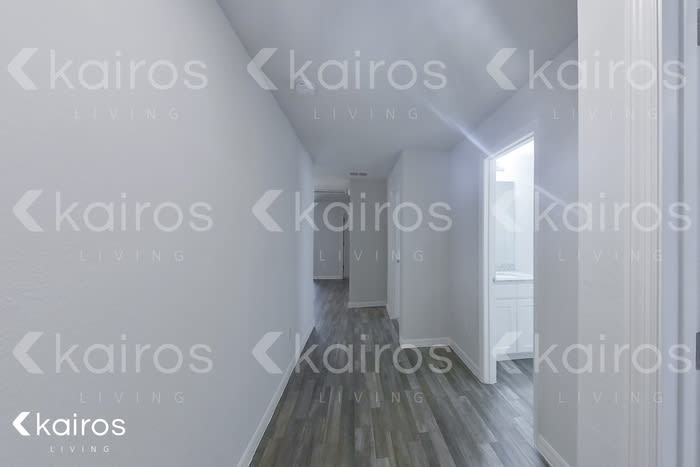 1813 Lawn Avenue – photo 2