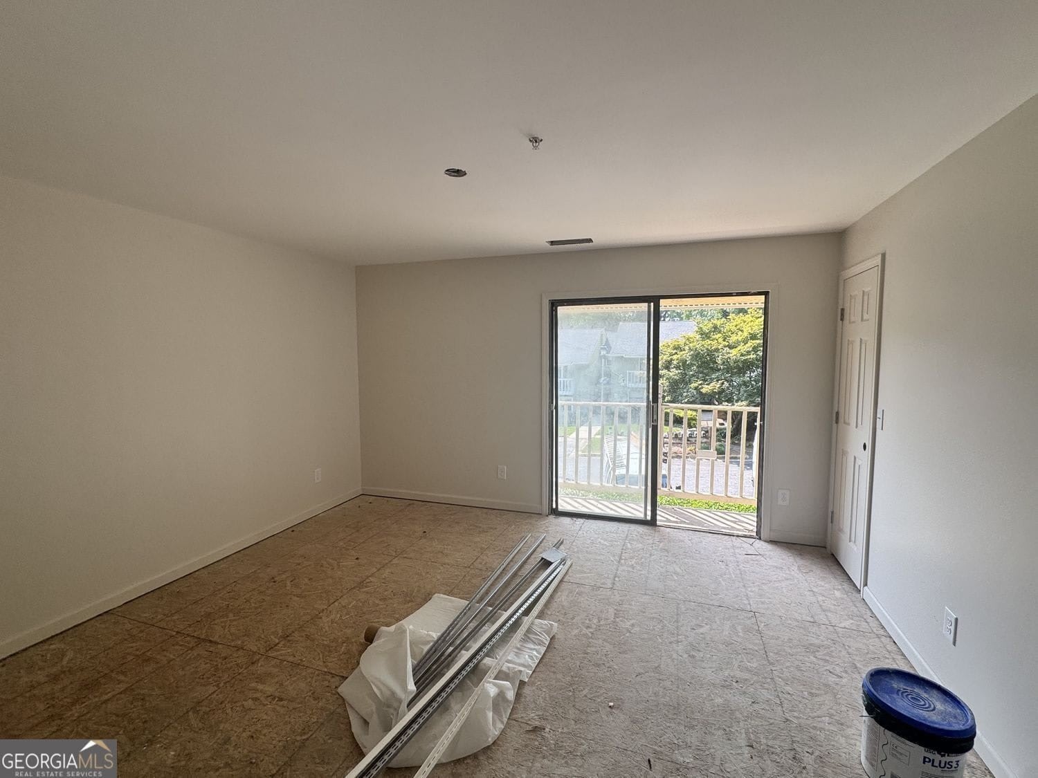 732 Hanover Lane SE – photo 3