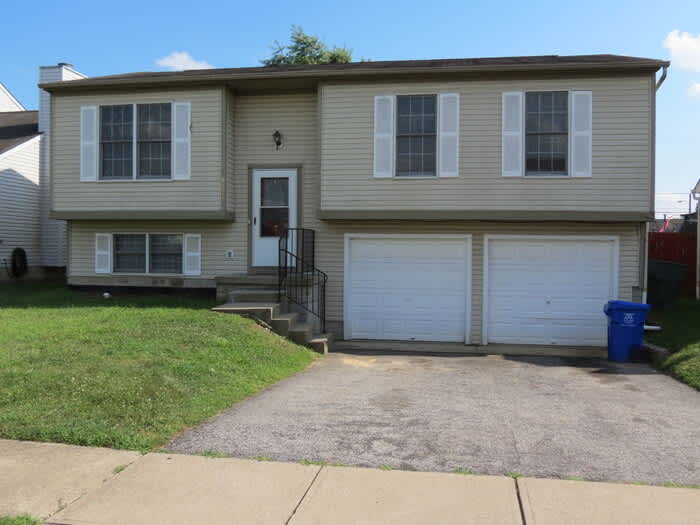 857 Radbourne Drive – photo 1