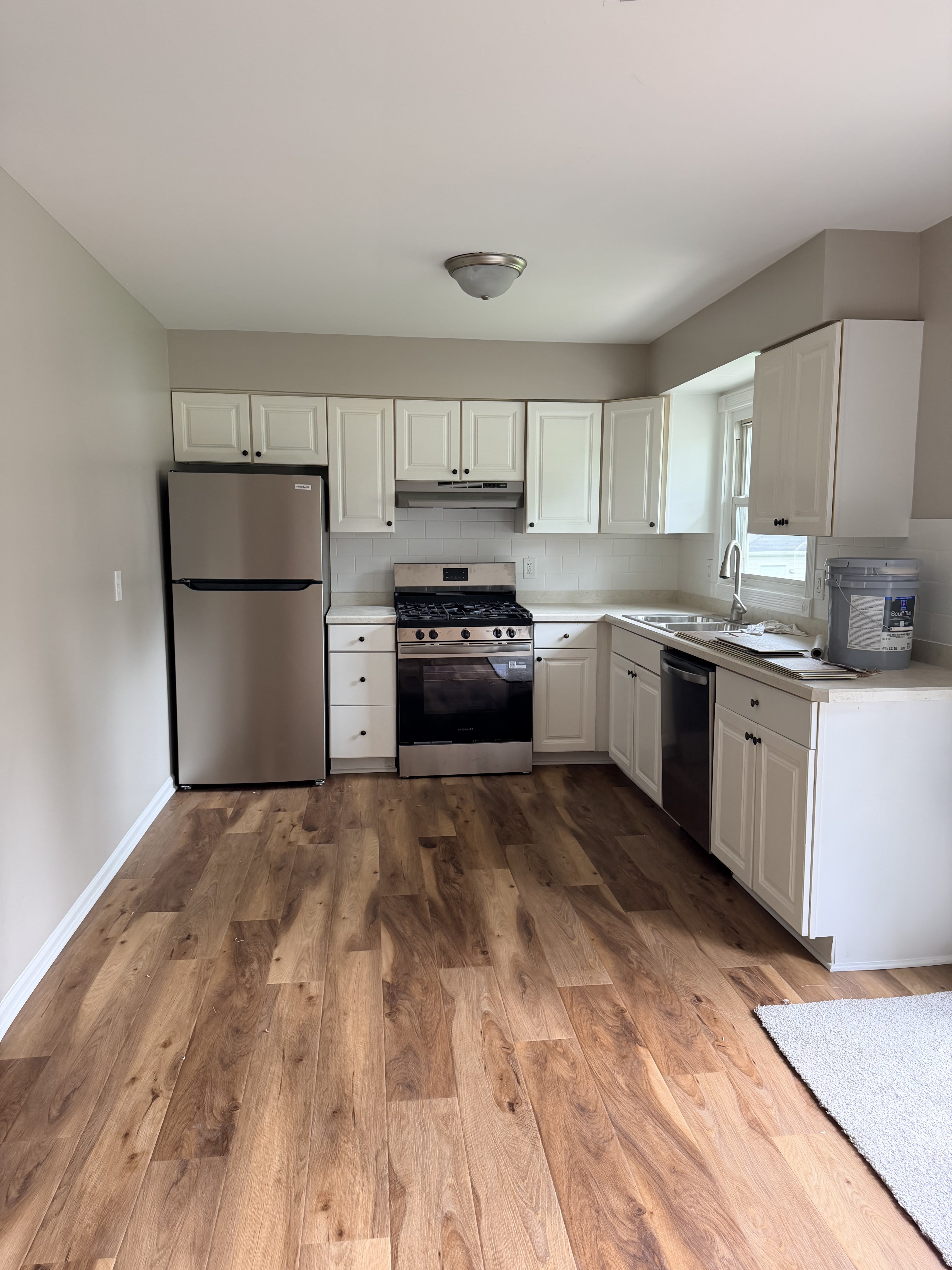 917 Park St – photo 2