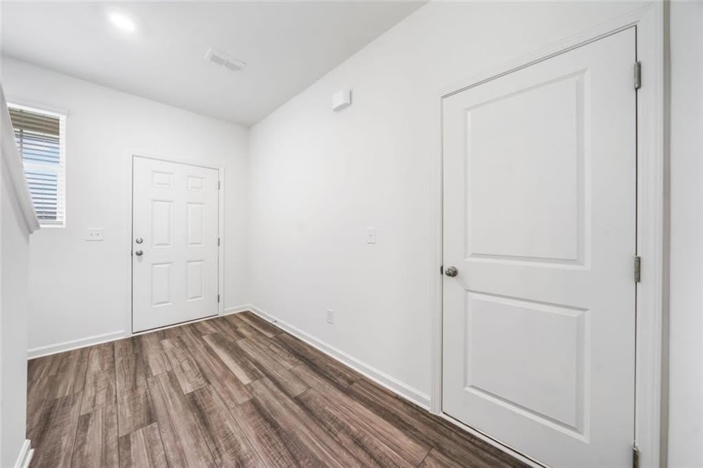 602 Jervis Way – photo 4