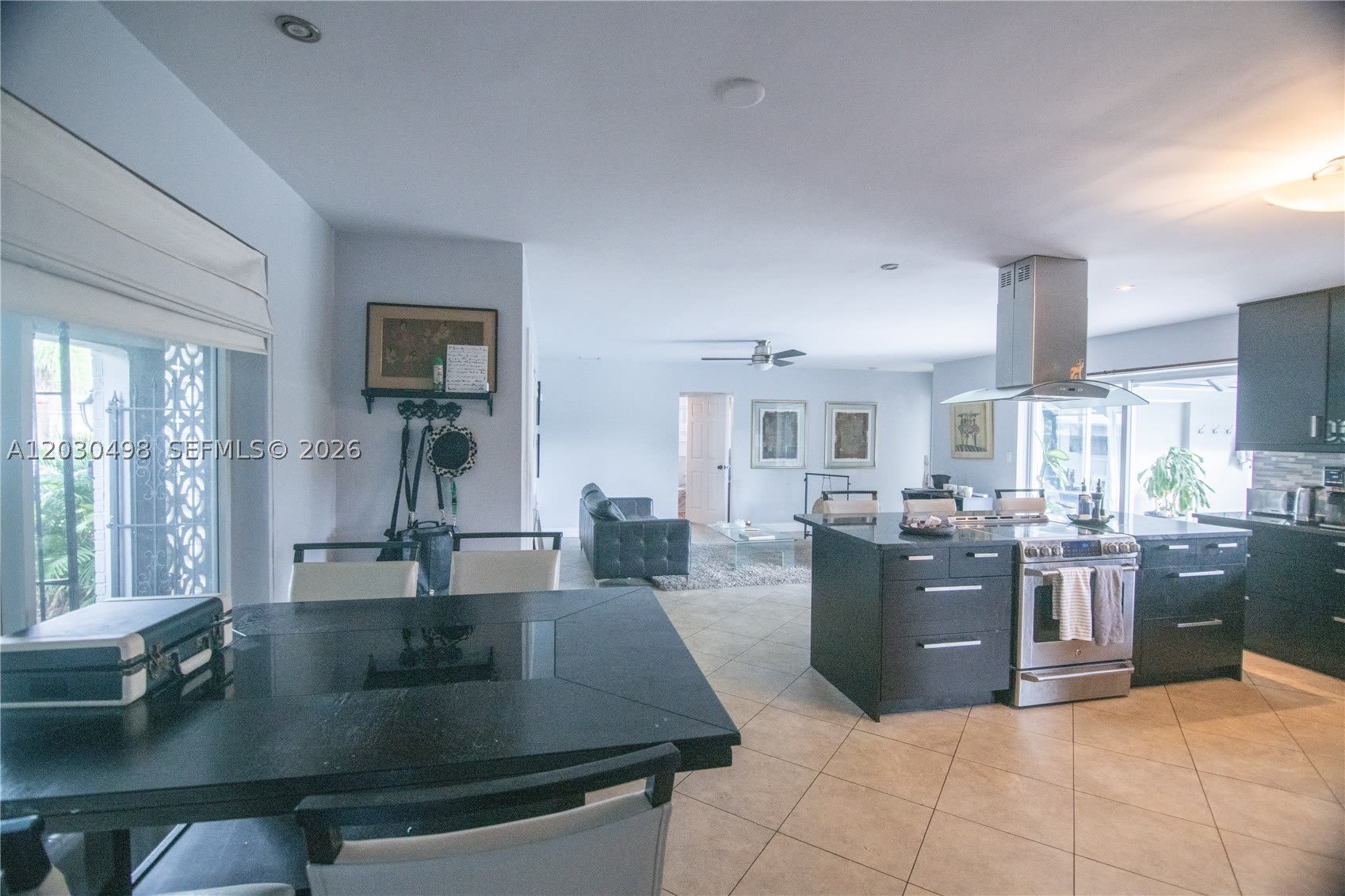 4116 Taft St – photo 4