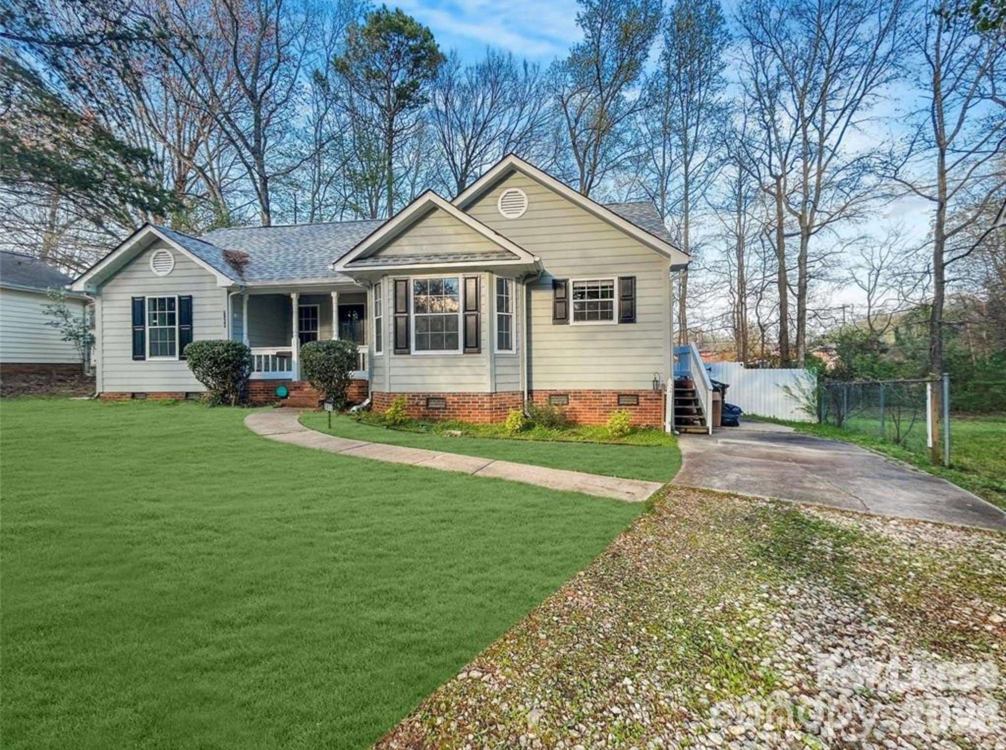 5933 Ruth Drive – photo 2