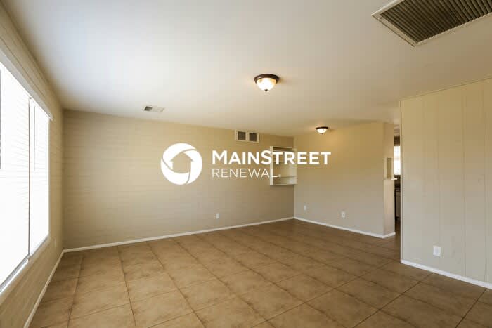 3133 West Marshall Avenue – photo 3