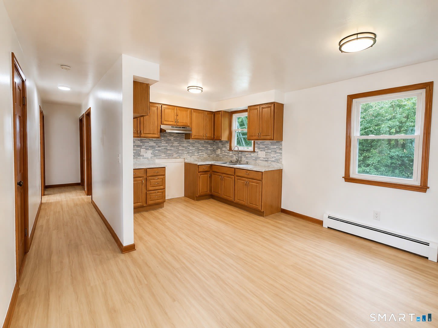98 Hartley Drive – photo 5