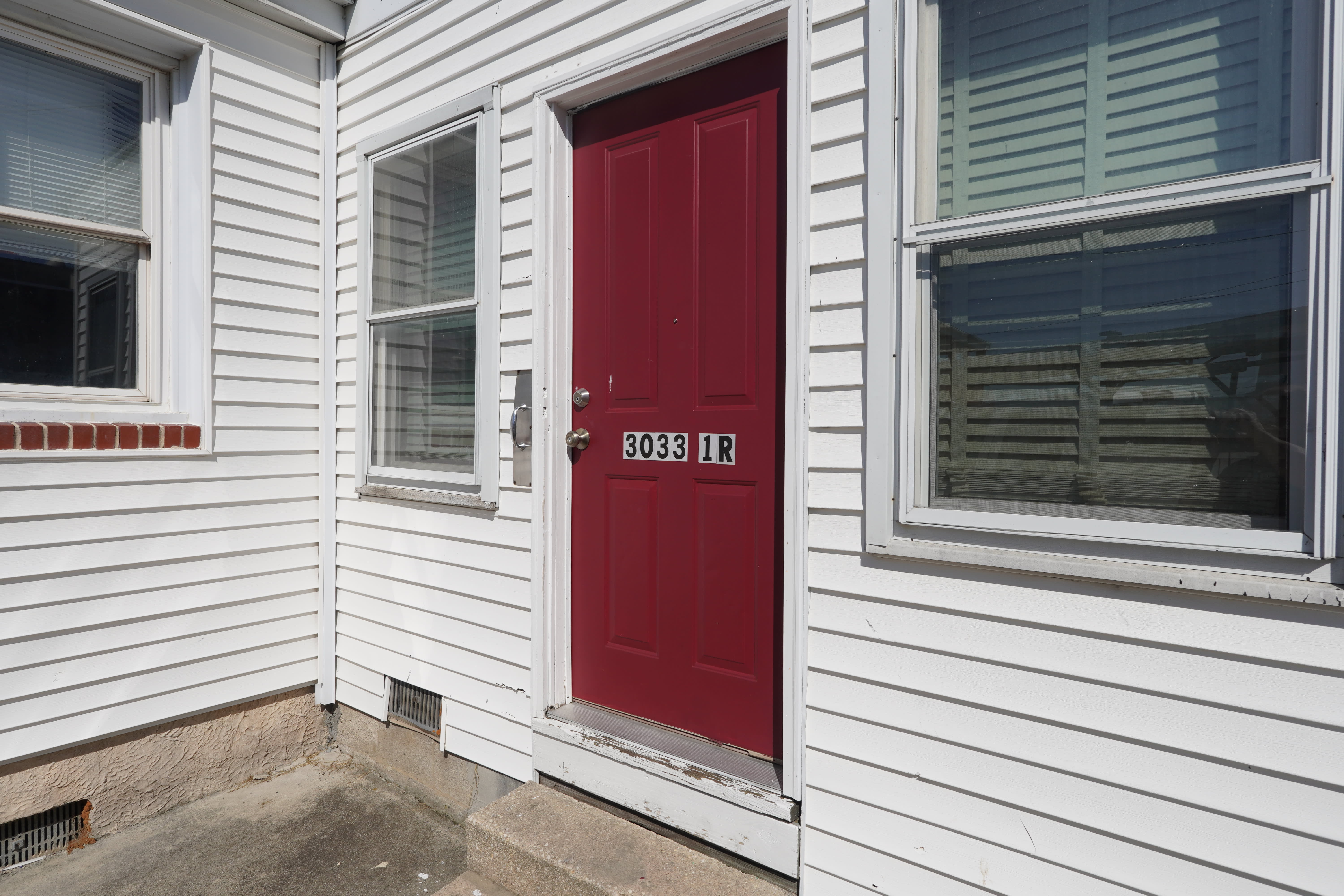 3033 Hamilton Ave – photo 2
