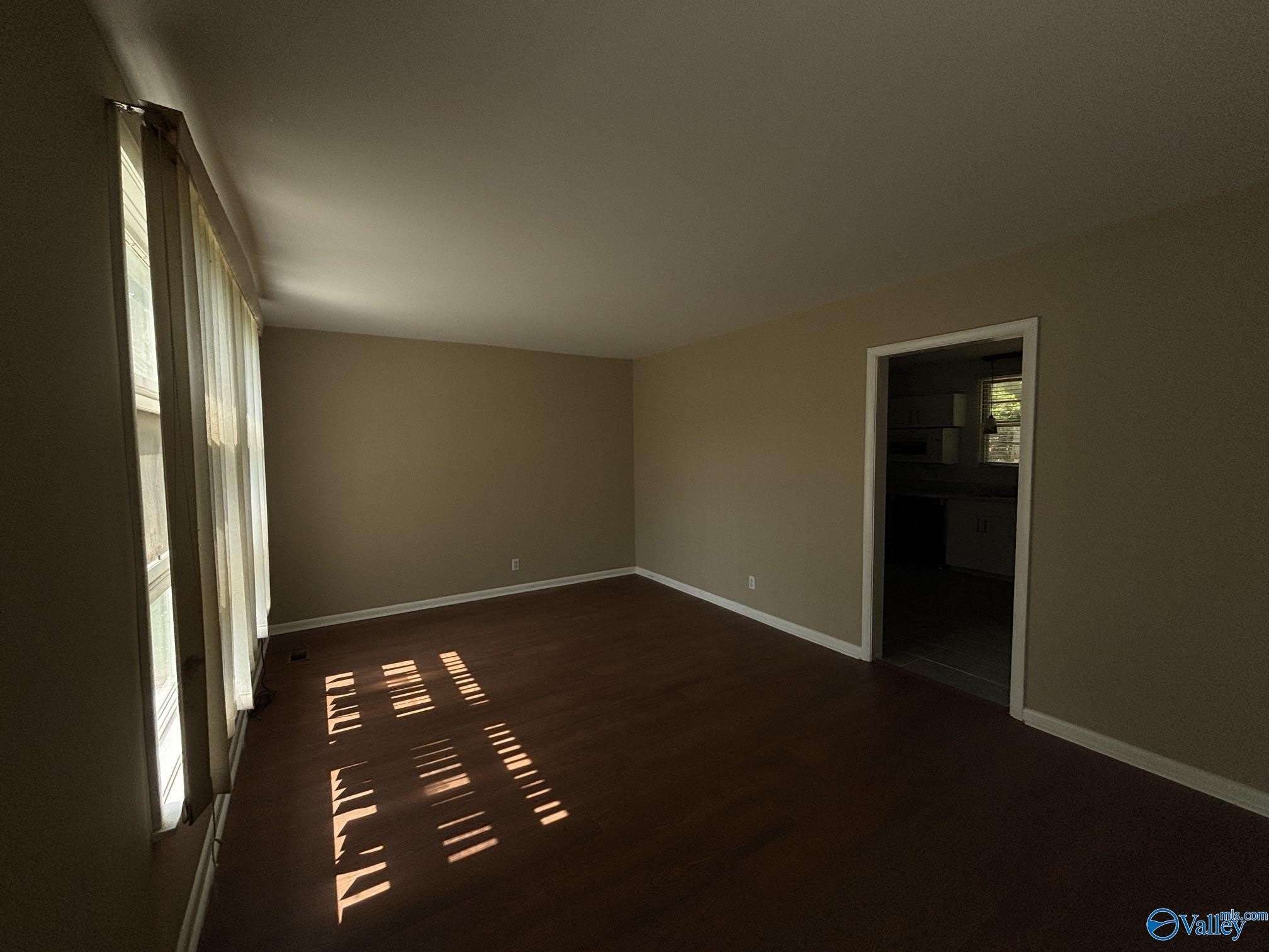 3907 Memorial Parkway N – photo 3
