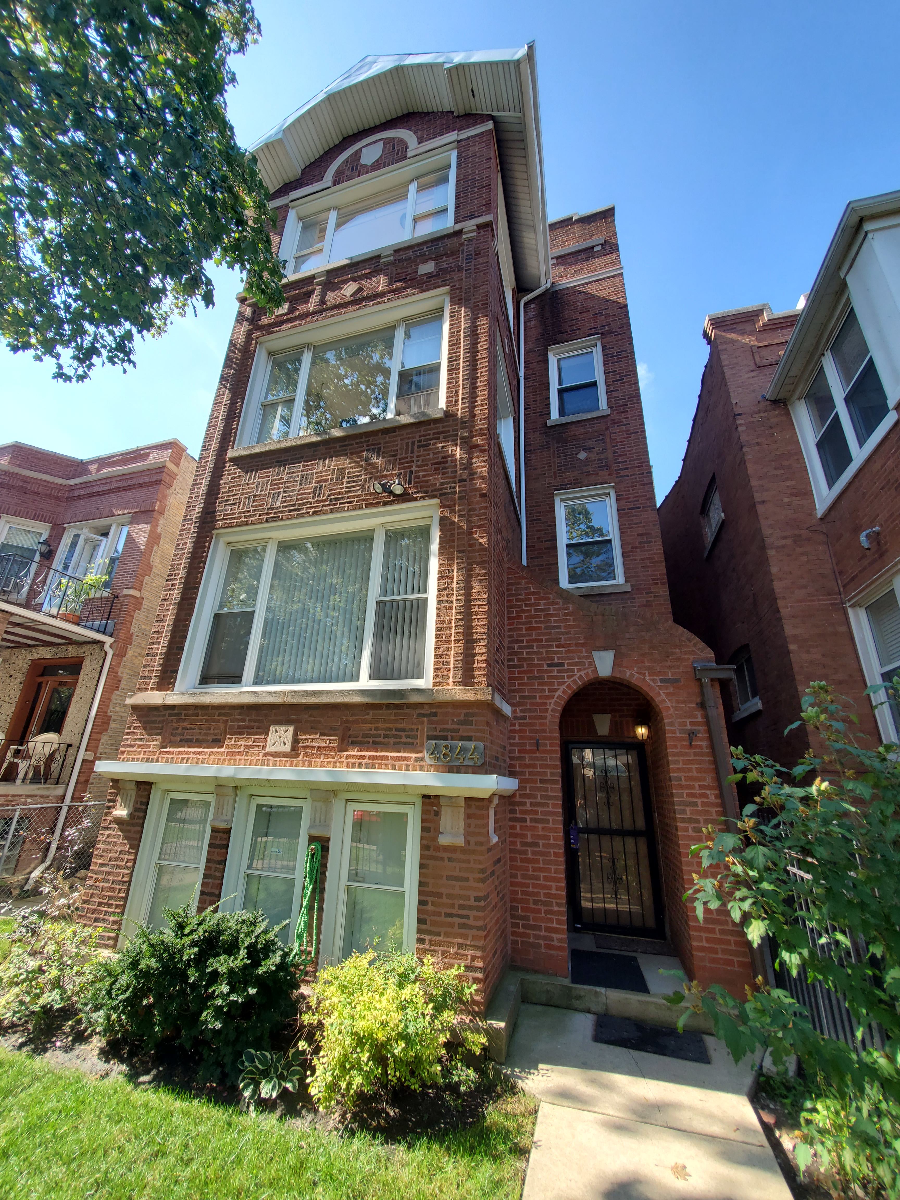 4844 N Spaulding Ave – photo 3