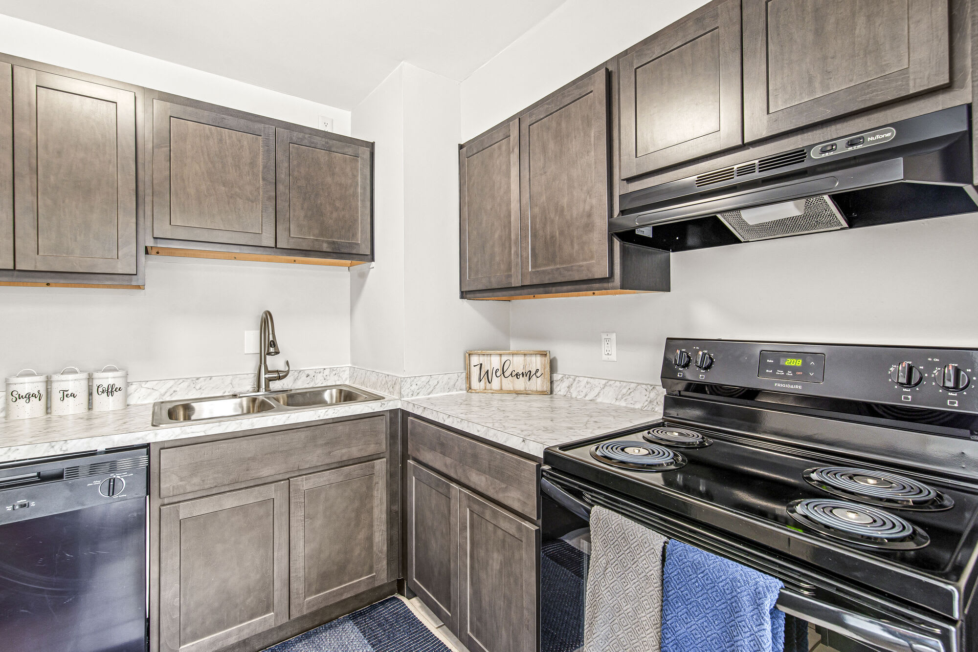 Harbour Pointe Apartments – photo 2