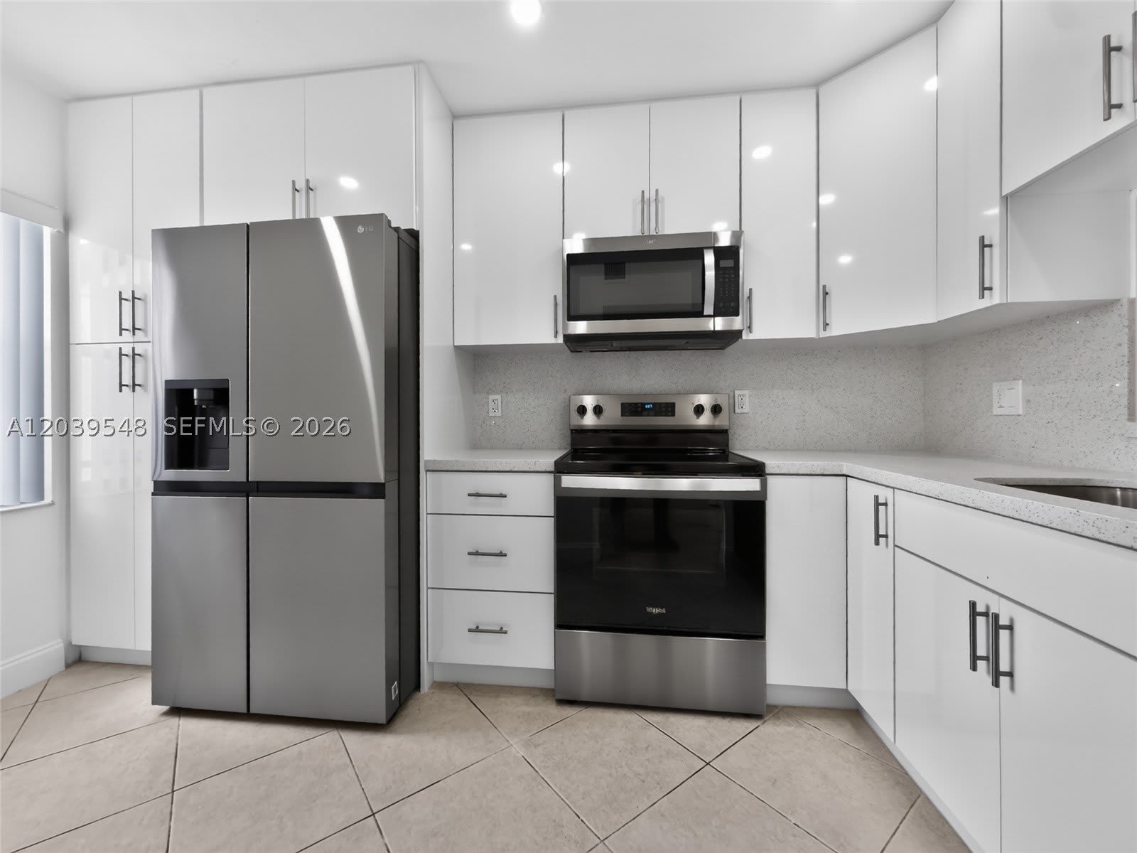 11358 Taft St – photo 3