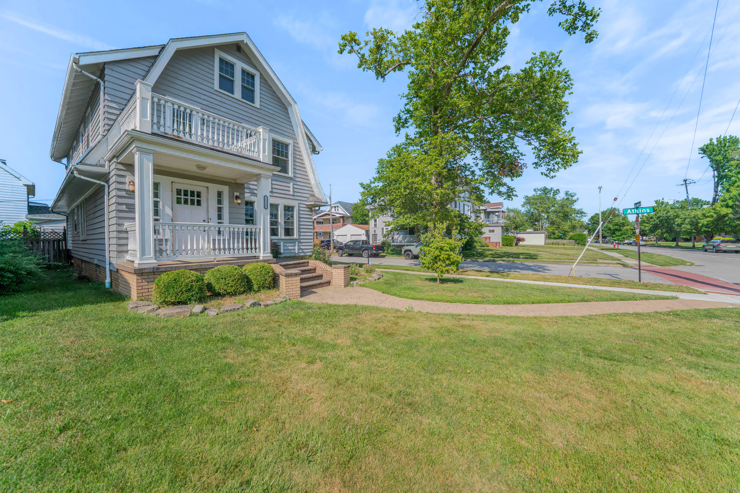 16800 Delaware Ave – photo 2