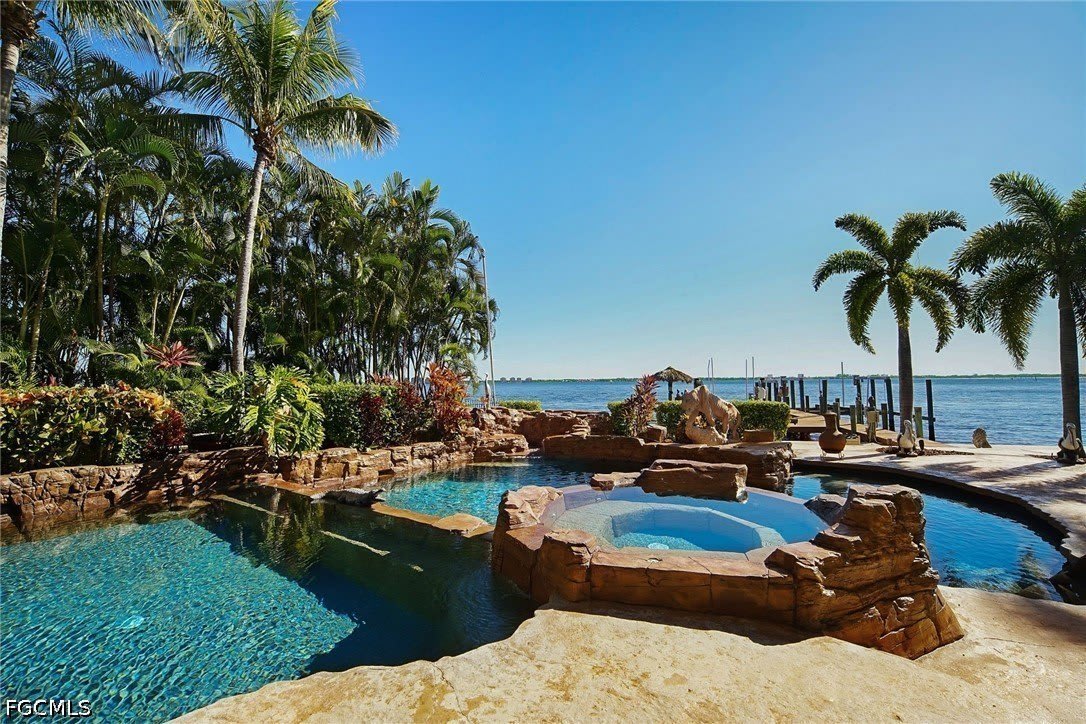 232 Bayshore Drive – photo 3