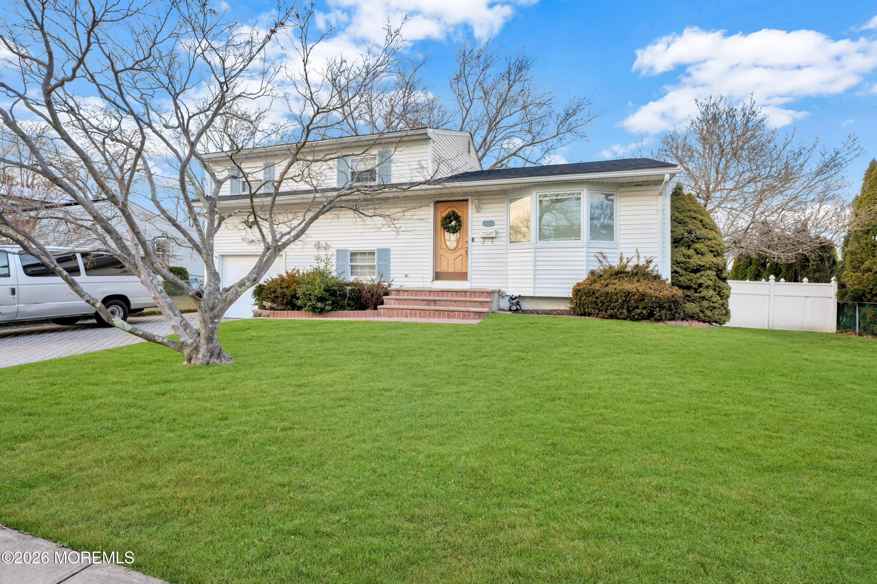 1121 Darlene Avenue – photo 1