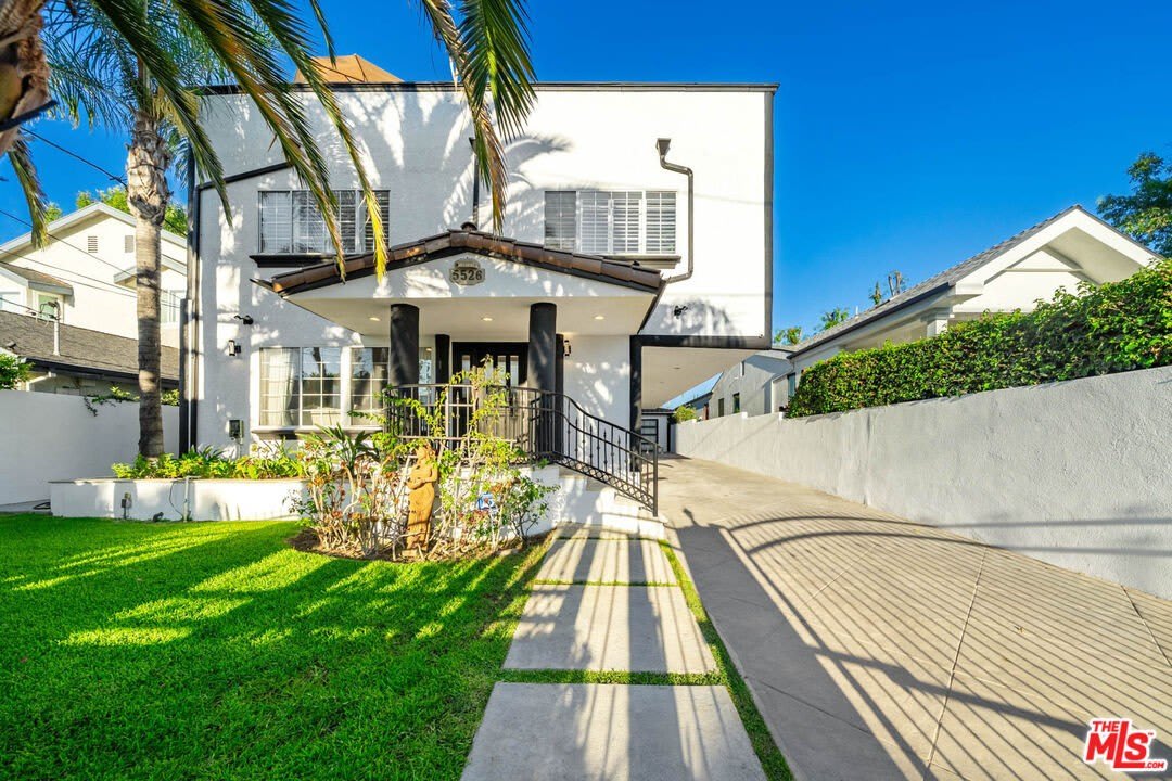 5526 Sylvia Ave – photo 3