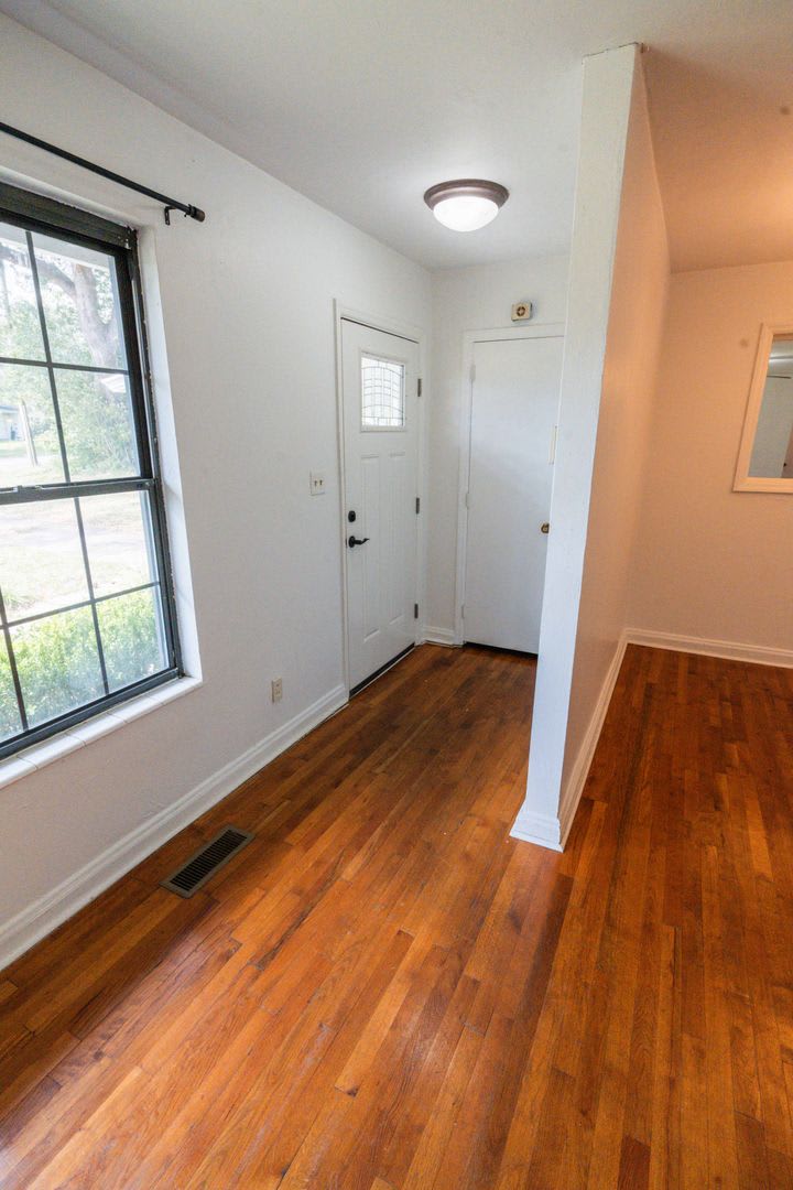 3Bd 2 Ba Pool Home Close To Apalachee Parkway – photo 4