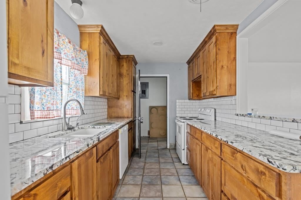 4305 Parkdale Dr – photo 5