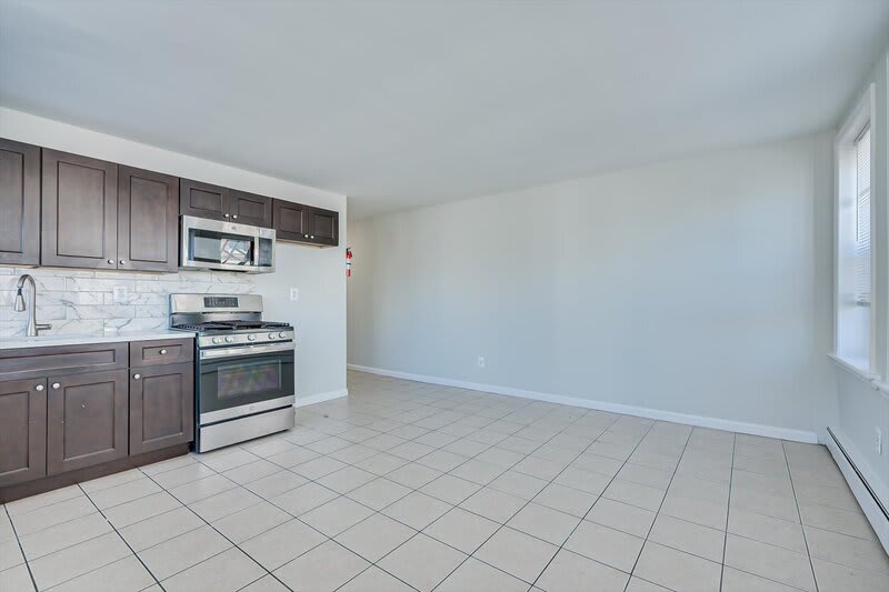 217 Smith Street – photo 3