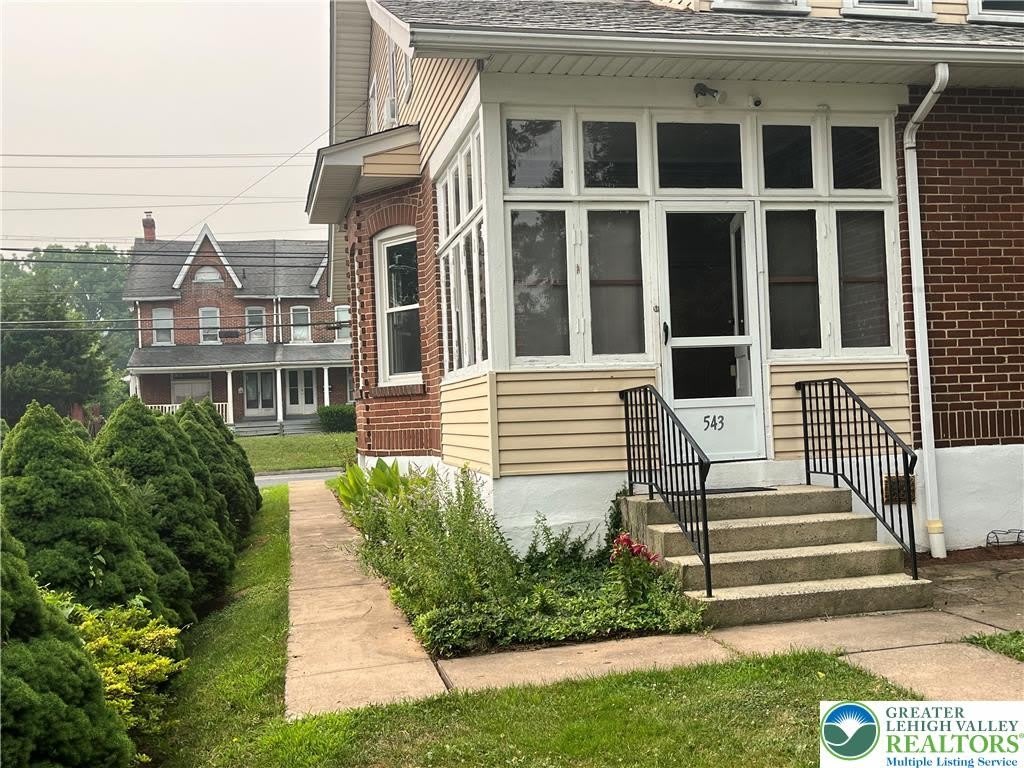 543 W Emaus Avenue – photo 4