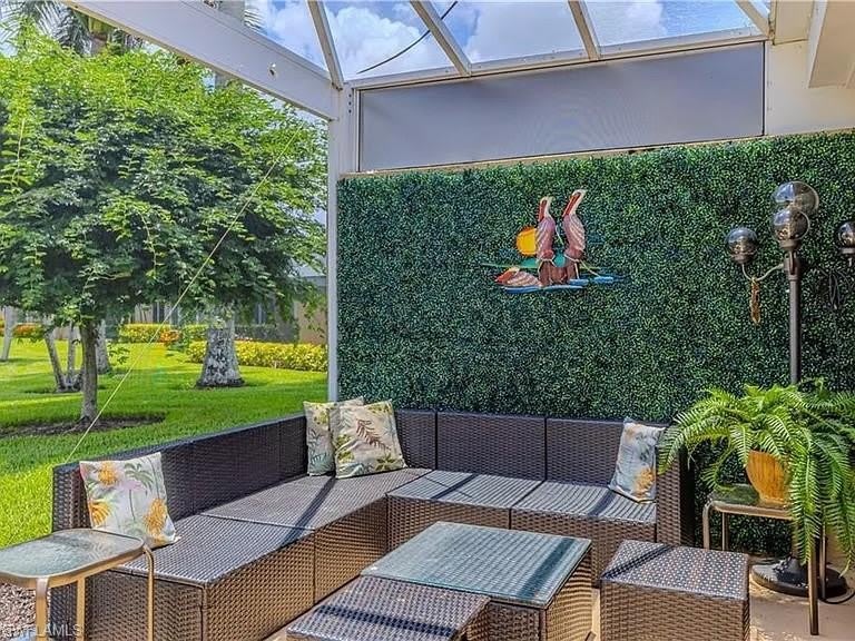 5595 Greenwood Cir – photo 3