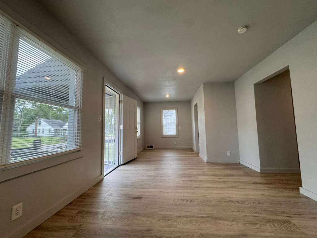 17573 Asbury Park – photo 3