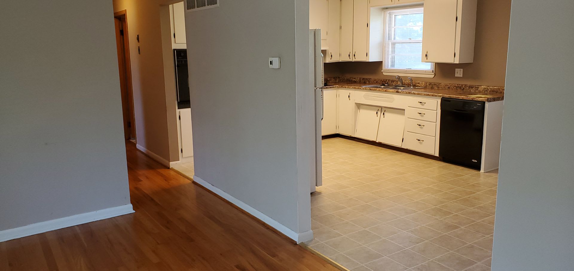 1607 Highridge Dr – photo 4